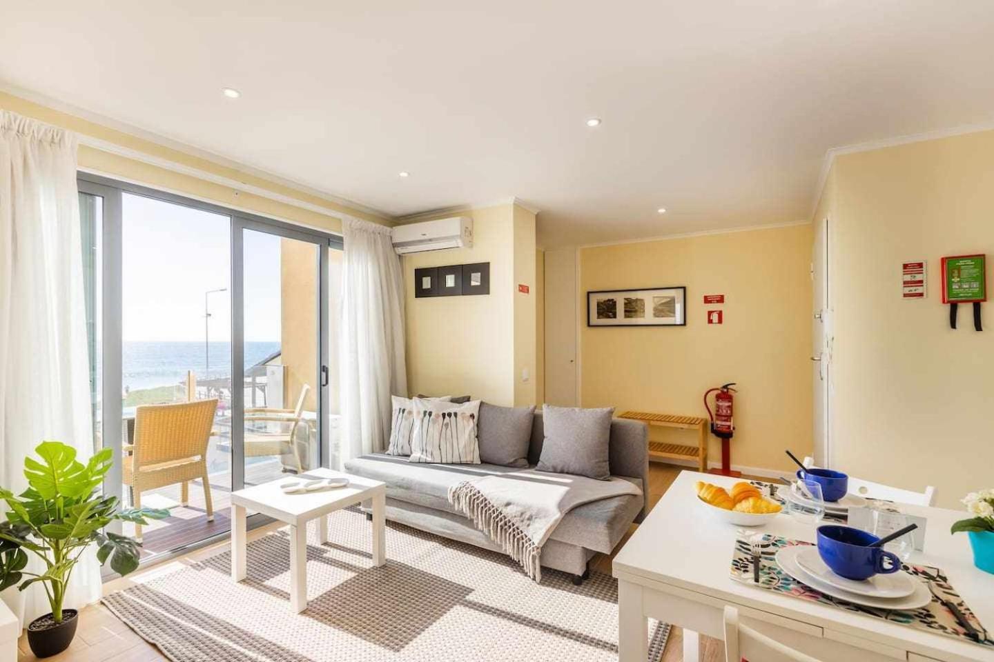 Vista Mare Beach Apartments By Destiny Houses Cortegaça Esterno foto