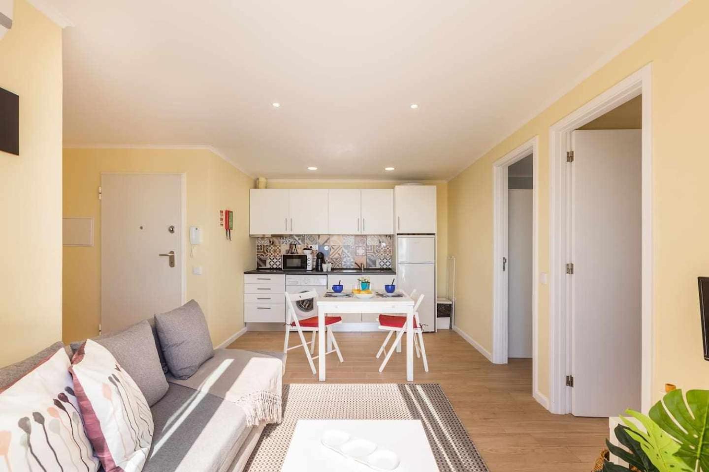 Vista Mare Beach Apartments By Destiny Houses Cortegaça Esterno foto