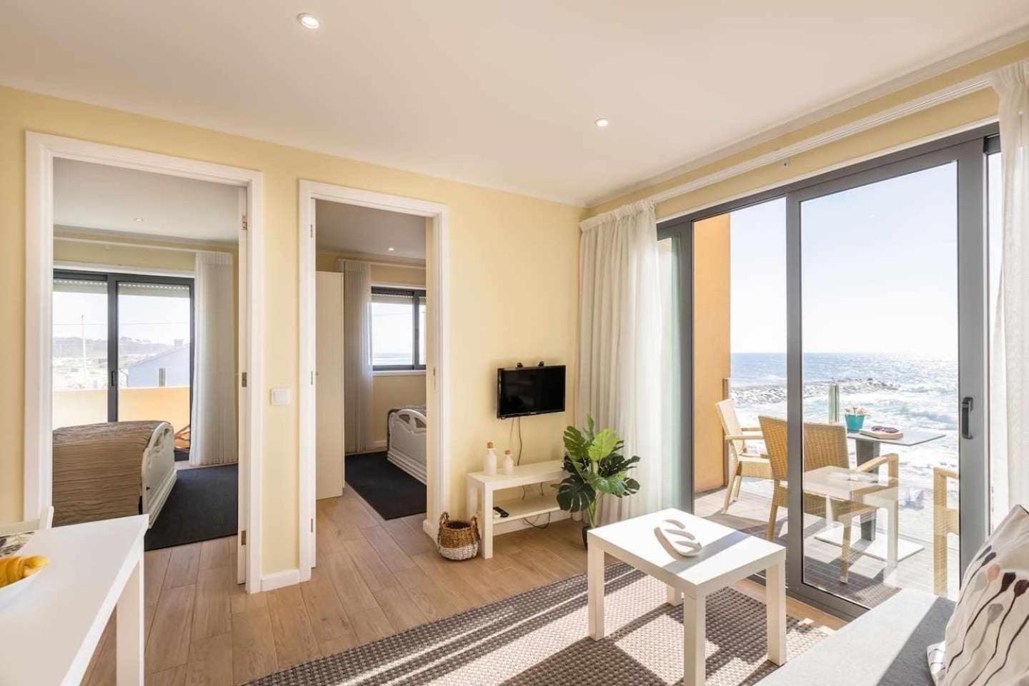Vista Mare Beach Apartments By Destiny Houses Cortegaça Esterno foto
